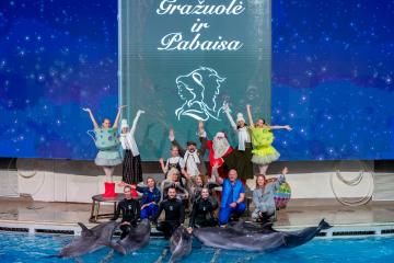 Kalėdinė pasaka su delfinais „Gražuolė ir Pabaisa“